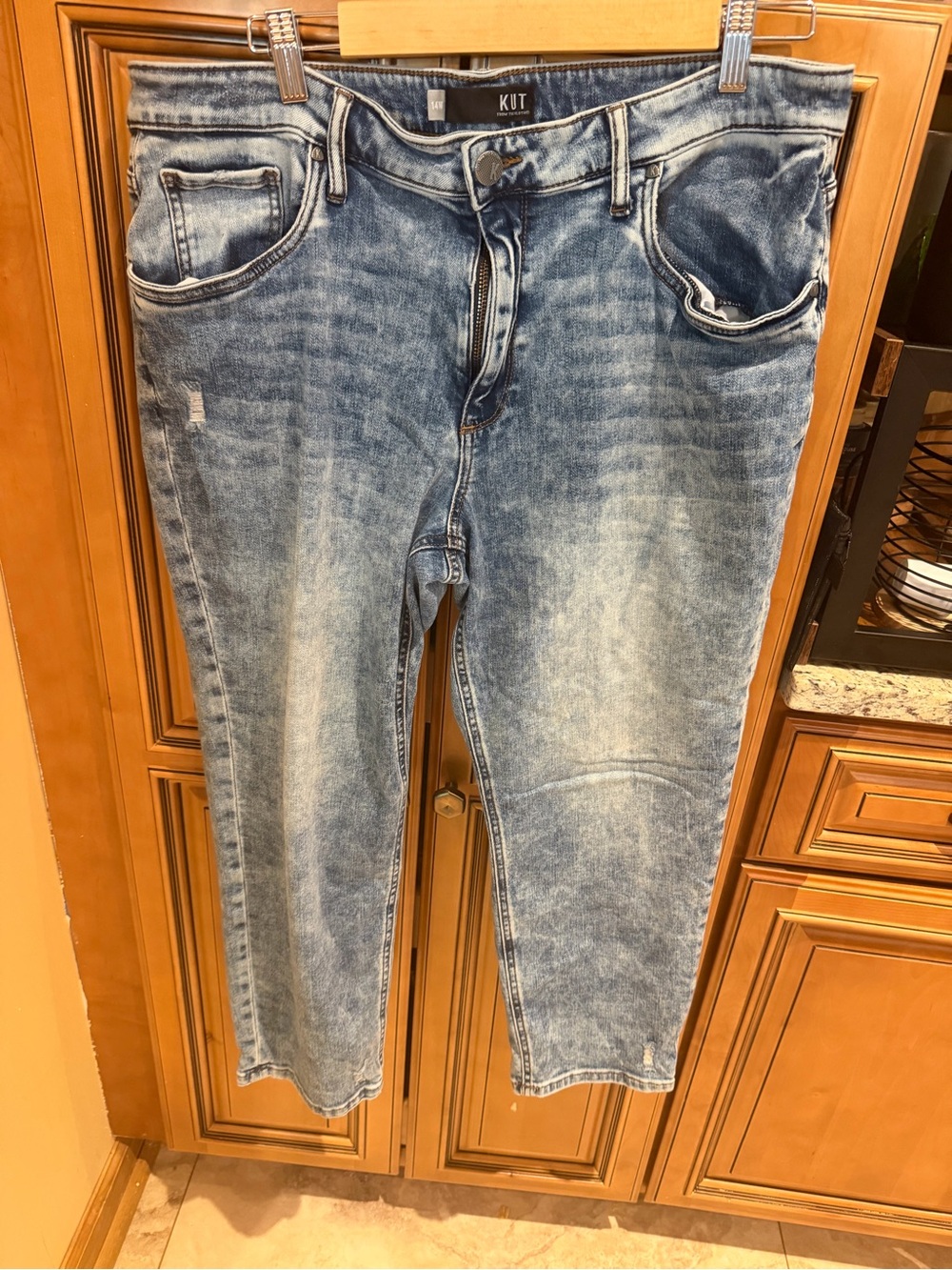 Kut from the Kloth Washed Blue Relaxed Fit Men’s Jeans